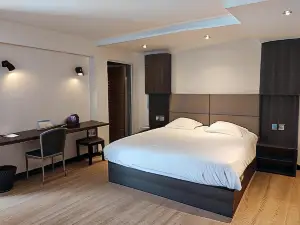 Modern'Hotel