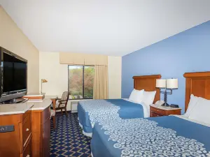Aderi Hotel Near Casino