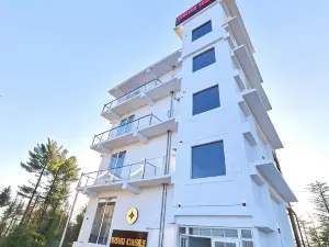 Hotel White Castle
