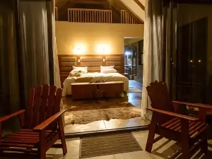 Callies Game Lodge Safaris