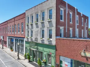 The Charlotte Hotel & Restaurant