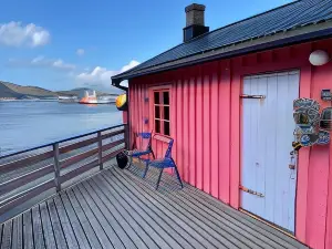 Kræmmervika Rorbuer - Rustic Cabins in Lofoten