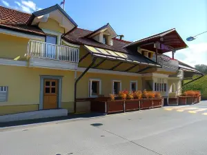 Hotel Vegov Hram