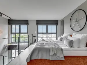 Downtown Apartments Dwie Motlawy Riverside & Parking