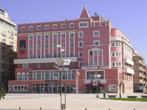 The One Grand Hotel da Póvoa