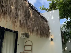 Bahandi Hotel