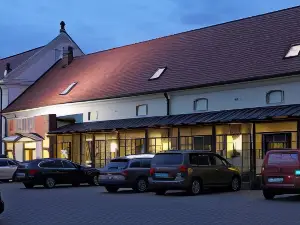 Hotel Chvalská Tvrz