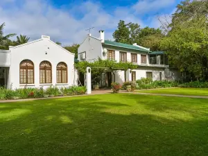 Woodall Country House and Spa