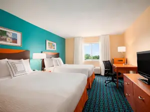 แฟร์ฟิลด์ อินน์แอนด์สวีทส์ แลนซิงเวสต์