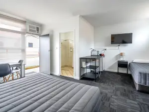 City West Motel