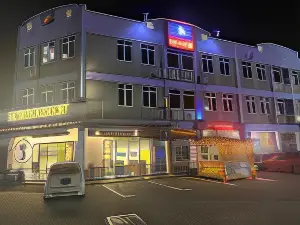 Tamim Suite Group Hotel Dungun