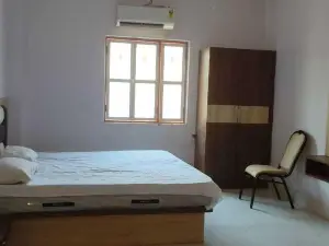 OYO 89178 Hotel Raj Benquet