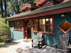 Yan Kee Way Lodge Bungalow