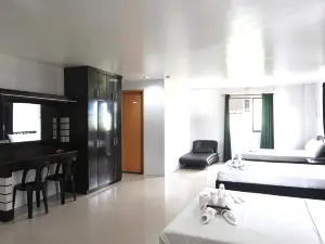 Cocos Hotel