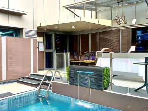Hotel la Falaise Bonapriso
