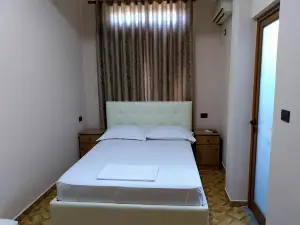 Hotel Gjeli