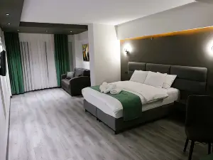 Aybek Ratio Hotel