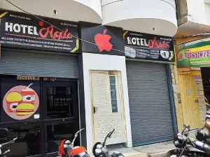 OYO 91330 Hotel Apple