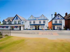 Penny Farthing Hotel & Cottages