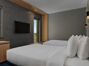 Aloft Aberdeen Teca