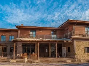 Polys Guest House