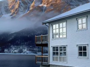 Skjolden Resort