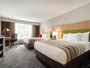 Country Inn & Suites by Radisson, Pella, IA