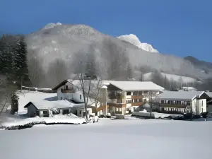 Alpenhotel Weiherbach Berchtesgaden Hallenbad Und Sauna