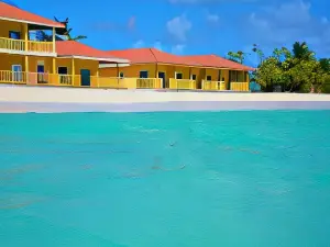 Rendezvous Bay Hotel