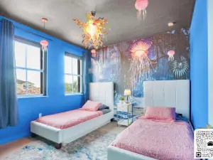 Avatar Lakefront Villa - Heated Pool & Cinema in Miami