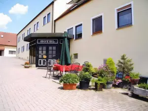 Hotel und Reitsportzentrum Kreuth GmbH