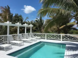 Alfred House 5 Bedroom Home