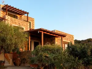 Roussa Village