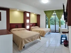 Hotel Real del Quijote a sólo 50 Metros de la Playa