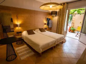 Hotel les Restanques de Moustiers