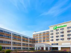 Crowne Plaza-Clark