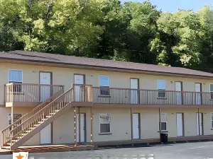 Golden Wheat Budget Host Inn Junction City