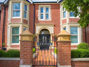 Studios at Glenthorne