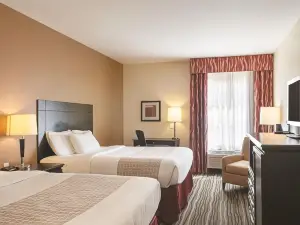 La Quinta Inn & Suites by Wyndham Slidell North Shore