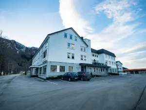Nordfjord Hotell - Bryggen