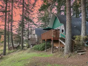 Cusheon Lake Resort