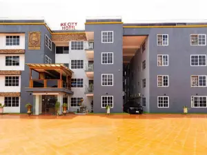 โรงแรม IKE CITY