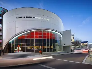 Perth City Apartment Hotel
