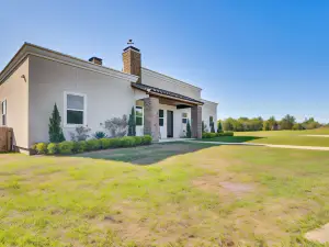 Stunning Ranch Villa Private Pool and Hot Tub!