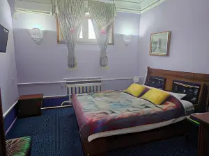 Guest House Ikathouse