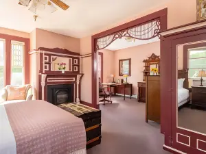Old Stagecoach Inn