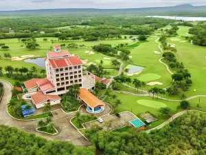 Queens Island Golf and Resort