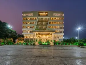 Golden Leaf Resort