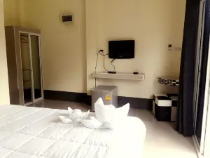 Lung Pod 9 Resort