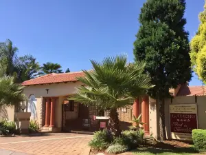 Le Cozmo Guesthouse